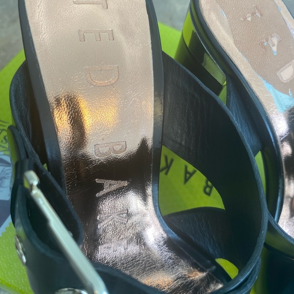 Beautiful ted baker Mule in great condition - Picture 7 of 8